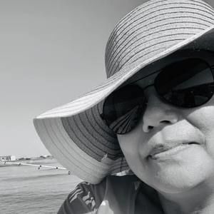 Meet your Posher, Dolores